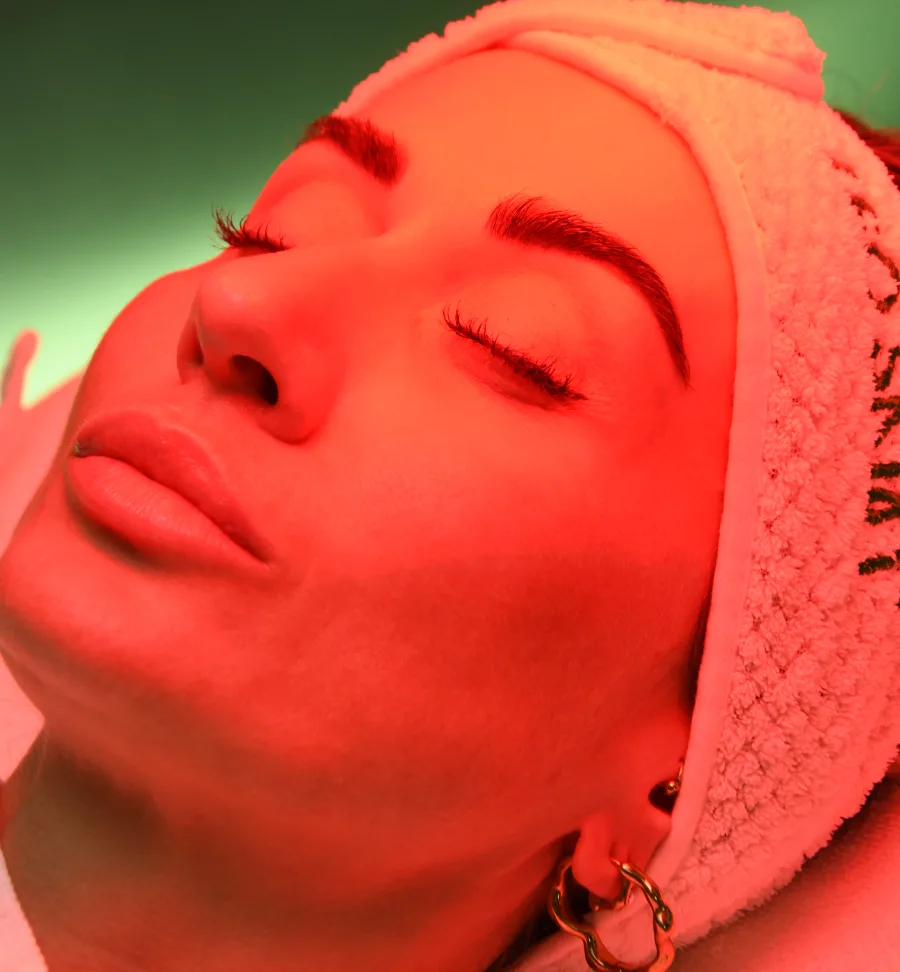LED-Lichttherapie im TEO Studio
